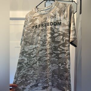 Men’s Under Amour camo Freedom tee